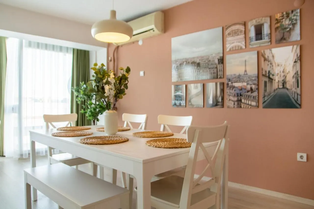 Flat With Sea View Near Karsiyaka Coast Appartement İzmir Turkije